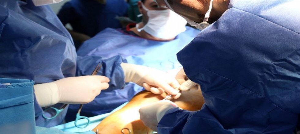 Kapalı koroner bypass ameliyatları ilk kez Kıbrıs'ta